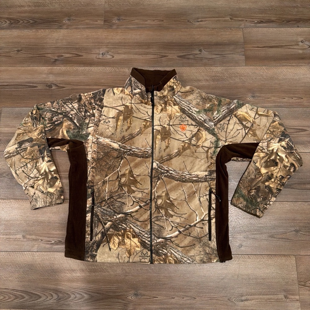 Game Winner Camo Full-Zip Fleece Jacket Size Large - Like New, Real Tree Pattern